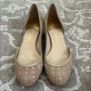 Cole Haan Nike Air. Women's Tan Flats with slight heel. Size 8.